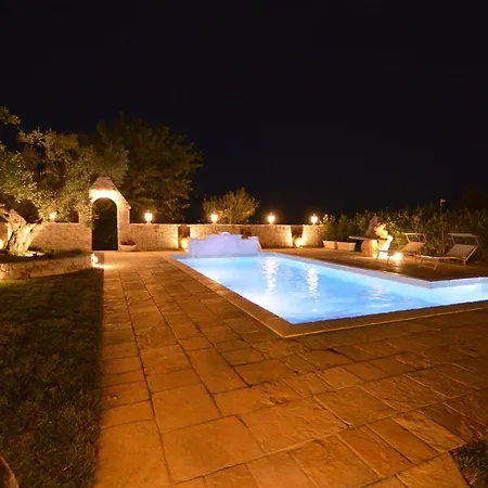 Trulli Petra Chiara Bed & Breakfast 3*