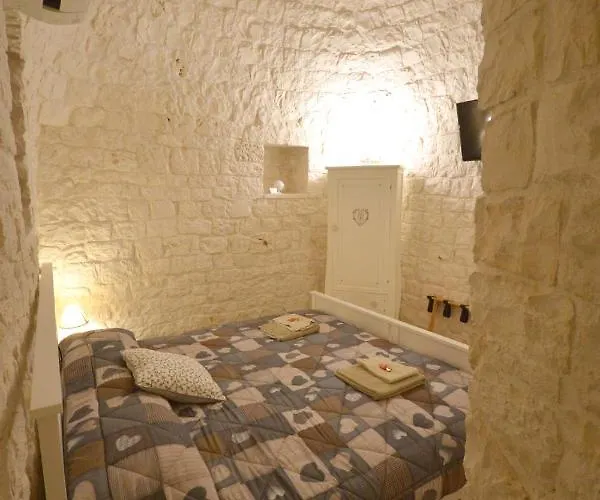 Frühstückspension Trulli Petra Chiara 3*