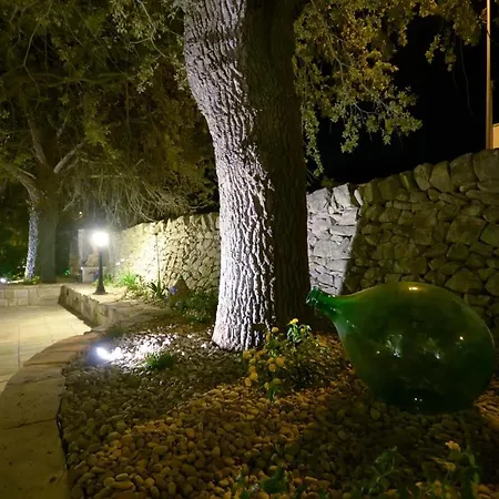 Trulli Petra Chiara Locorotondo