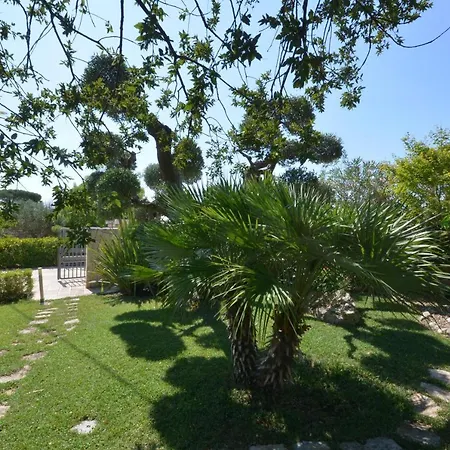 Couette-café Trulli Petra Chiara 3*