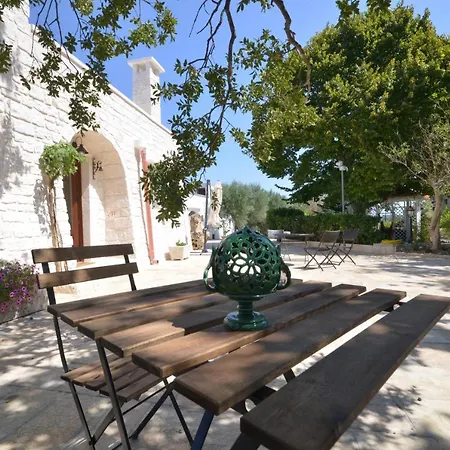 Trulli Petra Chiara 住宿加早餐酒店 洛科罗通多