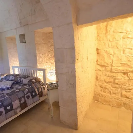 Trulli Petra Chiara 3* Locorotondo