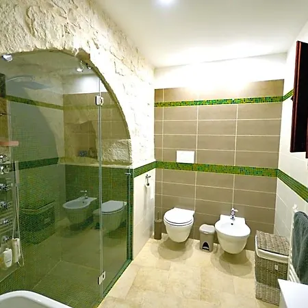 Bed & Breakfast Trulli Petra Chiara 3*