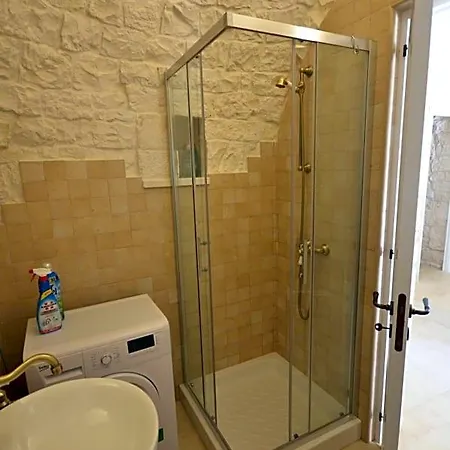 Trulli Petra Chiara 3*