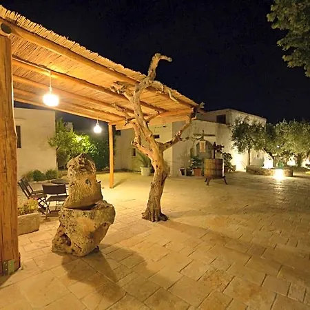 Trulli Petra Chiara Bed & Breakfast