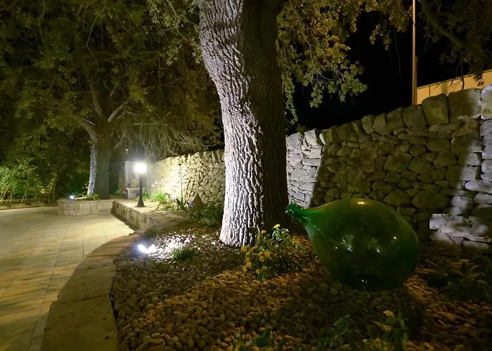 Trulli Petra Chiara Locorotondo
